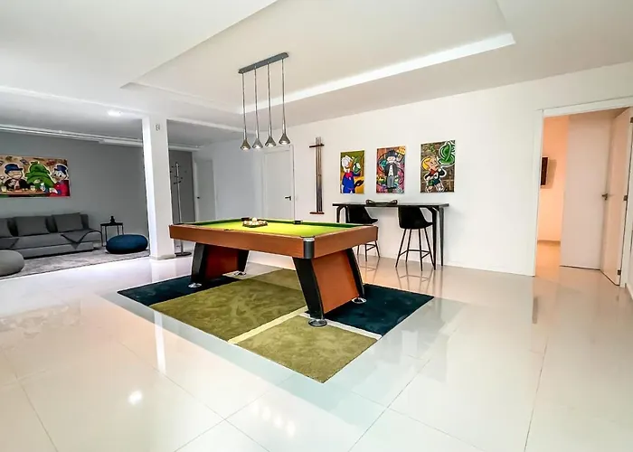 About Azur Villa